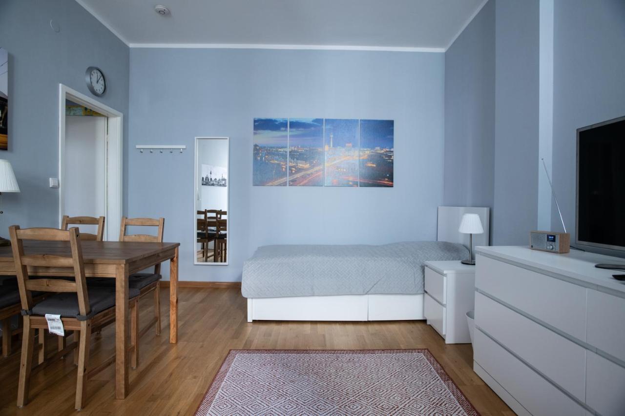 Alt-Berliner Eckkneipe - "Feuchte Ecke" Apartment Exterior photo